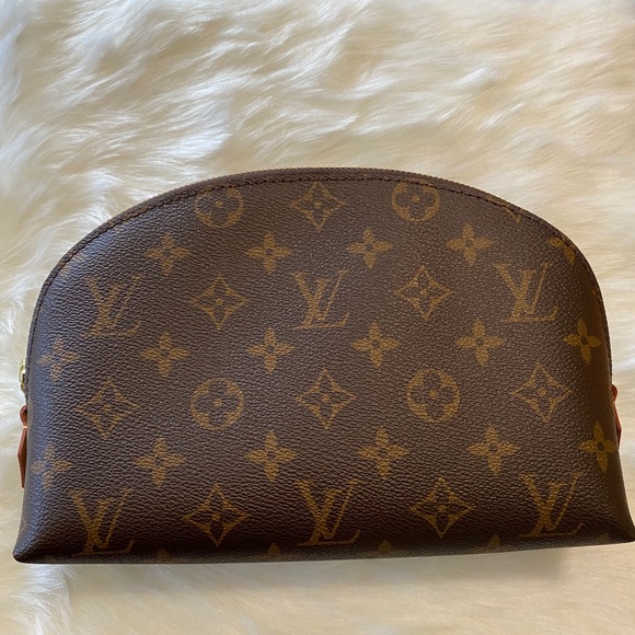 ❌SOLD💔❌ Authentic Louis Vuitton Cosmetic Pouch GM - Picture 2 of 10